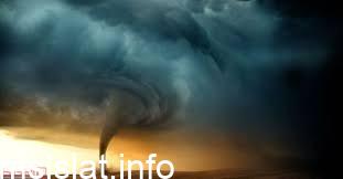 الاعاصير القمعية والاعاصير الحلزونية امثلة على……