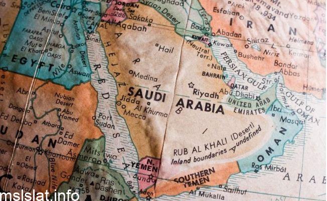 تقع المملكة العربية السعودية في العروض المدارية