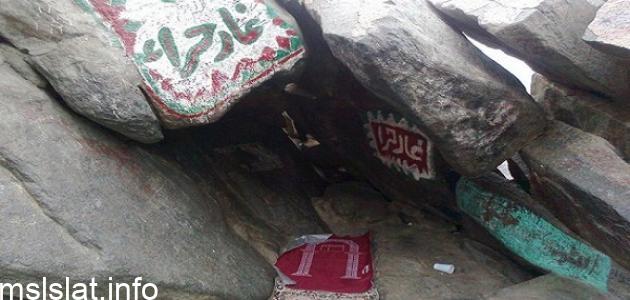 عندما نزل الوحي على النبي صلى الله عليه وسلم هدأت خديجة من روعه حتى ذهب عنه الفزع