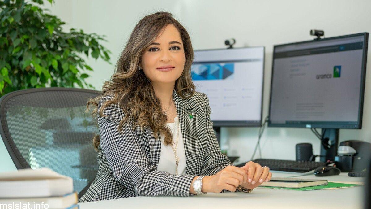 من هي شيلا بنت عذيب الرويلي أول سعودية تتقلد منصبا في البنك المركزي