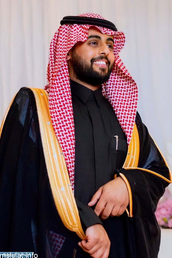 هل عبدالعزيز العقلا متزوج