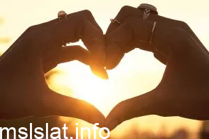 كيف اتخلص من خجلي مع خطيبي