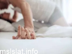 هل يجوز صعود المرأة فوق زوجها