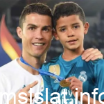 من هي ام جونيور رونالدو ابن كريستيانو رونالدو