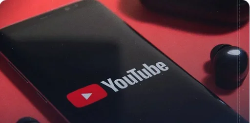 فيديو البنت اللي فاتحه فيديو كول وأمها شفتها