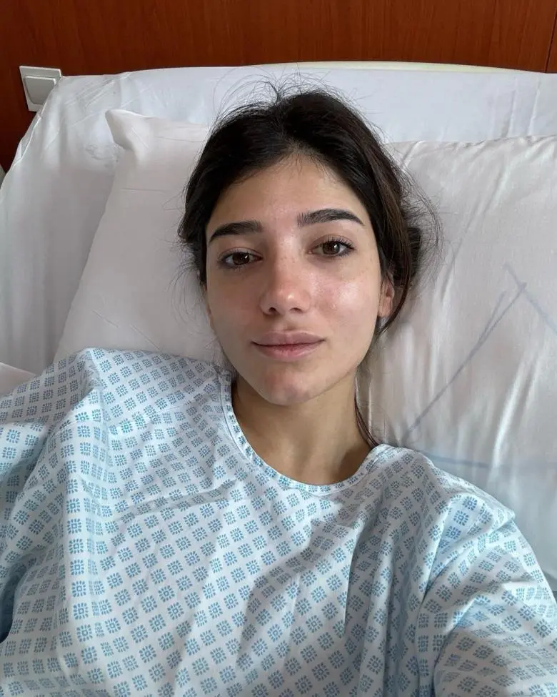 ما هو مرض نارين بيوتي؟ إليك تفاصيل حالتها الصحية