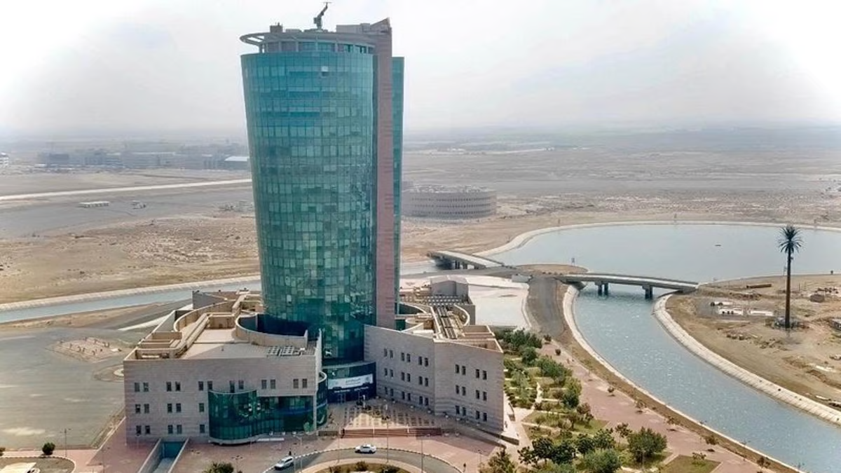 تعليق الدراسة جازان وتحويلها عن بعد
