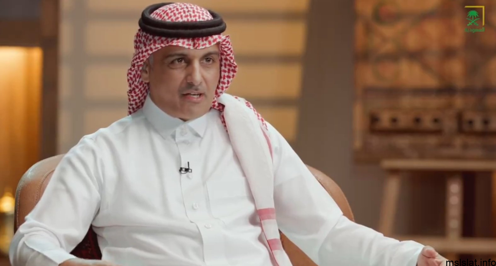 من هو الدكتور ناصر الاصلعي