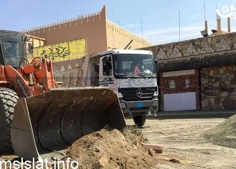 بالتعاون مع الشرطة , بلدية الغزة الفرعية تزيل عدد من التعديات بالمنطقة