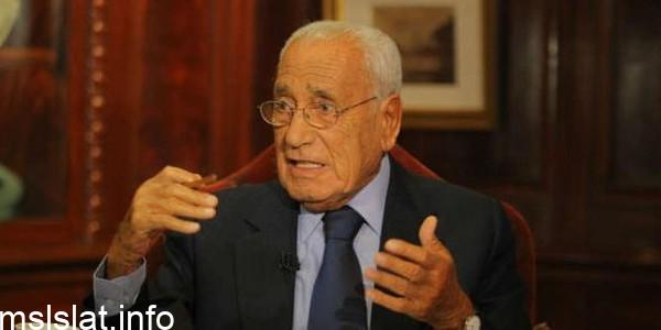 بالفيديو.. جنازة محمد حسنين هيكل عامود الصحافة المصرية بمسجد الحسين